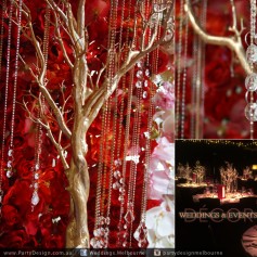 Red_Flower_Wall_Gold_Tree.jpg